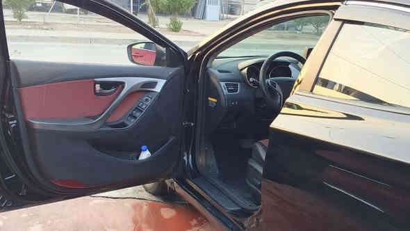 سلام وعليكم للبيع او مراوس 
‏
‏النترا مضلع مديل 2014 
‏
‏سيارة جديدة هسه كامله 
‏
‏ارقام وسنوية شرط الحاسبه 
‏
‏كصه قمارة 
‏
‏سيارة جديدة 
‏
‏فول موصفات عدة الفتحه 
‏
‏كير مكينه تبريد صدر امامي خلفي جديد جديد 
‏السيارة طك كارتون وكل نقص ما بيها 
‏
‏داخل احمر 
‏
‏السعر 48 وبيها مجال 
‏
‏العنوان بغداد 
‏
‏***********
