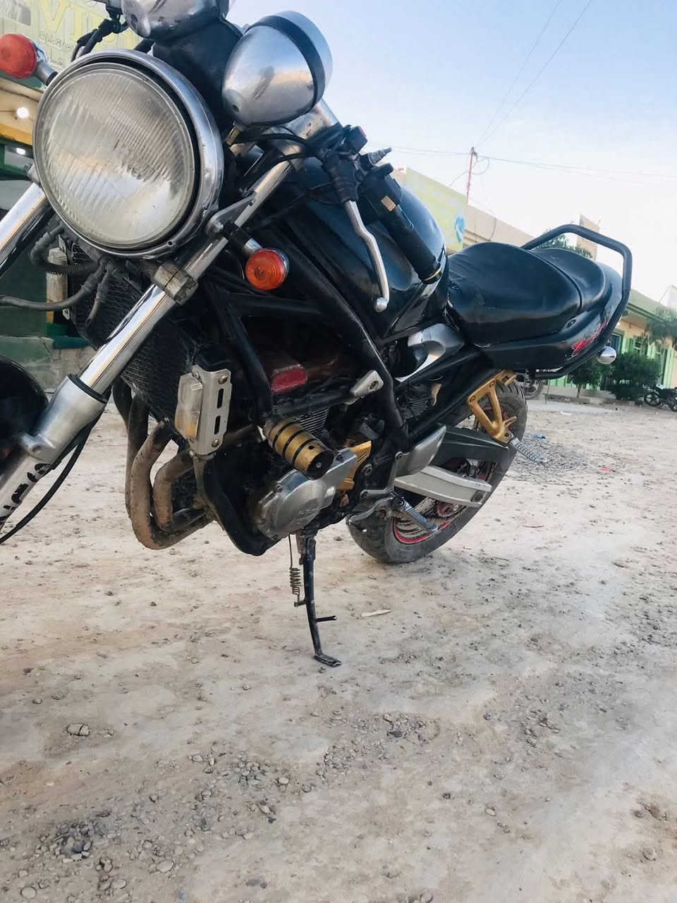 سلام عليكم دراجه بطحة سازوكي 400cc شرط نشاط ومعدل فول اول نمره رعب كهربايات كلهاا شغاله فقط ناقصه سلف ولباقي شرط ماتحط علي ربع ملاحضه دهن جديد وكلجات جدد فصلات علي يبجن اوراقه كامله مدفوعه كمرك سعر مليون و100وبي مجال اتصل للطيبين اتصل ودلل هــ*********** المكان بيجي
