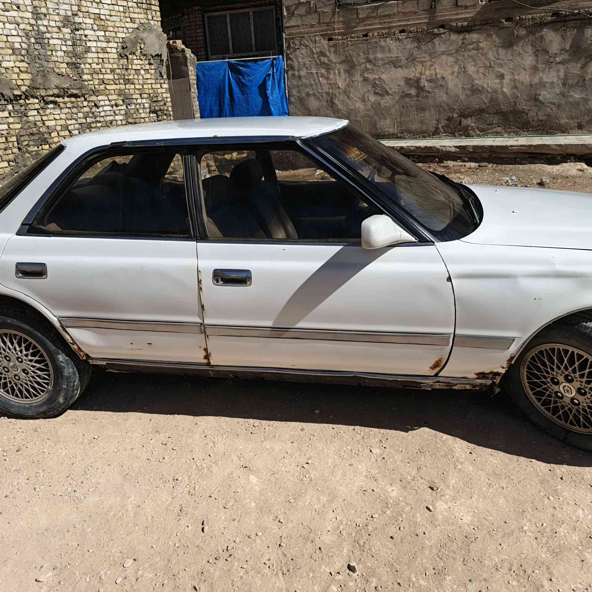 مارك 1991 مكينه وكير خير من الله مكفوله اصولياته
السعر 25ورقه 
العنوان ذي قار قضاء الفجر 
***********
