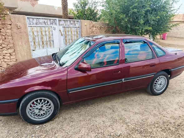 من رخصة الادمن
سياره اوبل فكترا موديل 1992محرك 2000 كير عادي نضيفه السعر 47$وبيه مجال قضاء هيت 
 ***********
