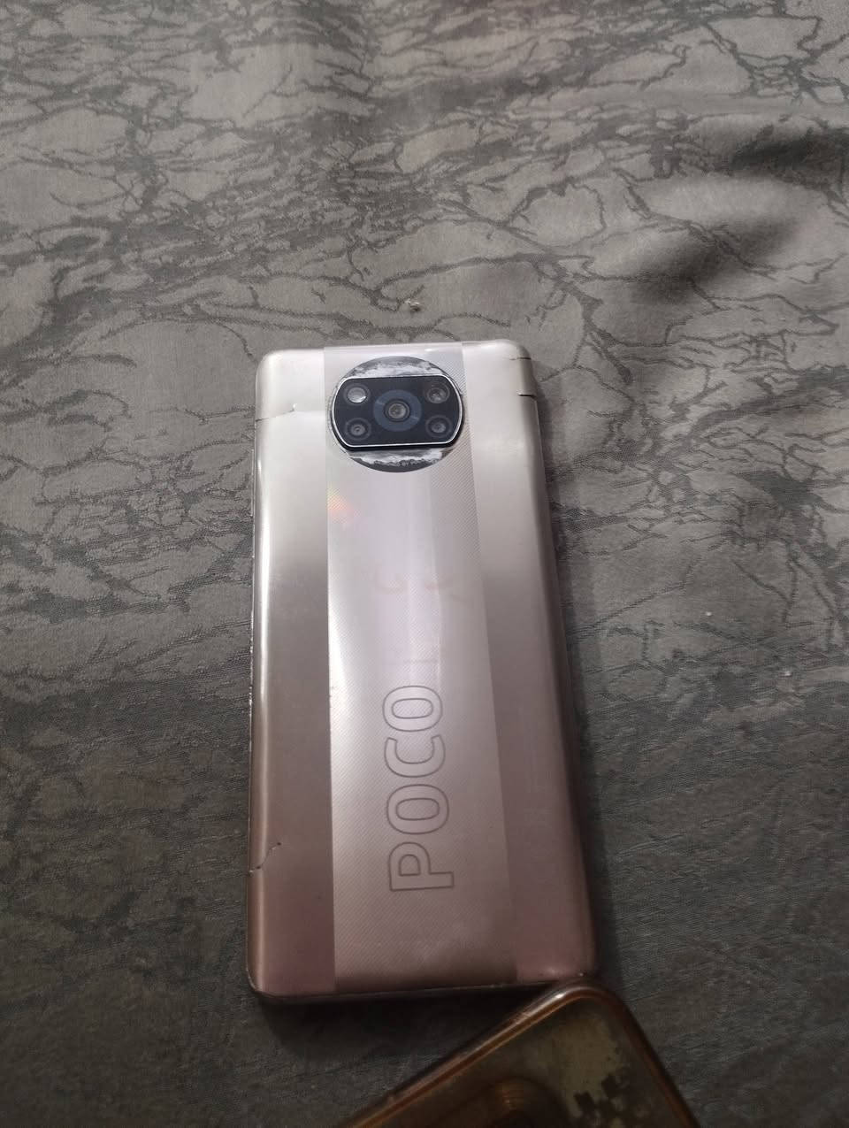 سلام عليكم جهاز POCOX3Pro جهاز نظيف ظهره تعبان الذاكرة 256 السعر 110قفله المكان كربلاء  للاستفسار ***********
