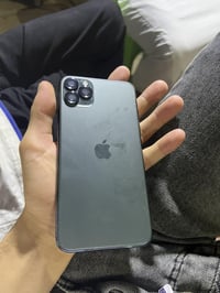 آيفون 11 برو ماكس مبدل شاشه سعر 350 بي مجال تلفون 07800617834 واتساب