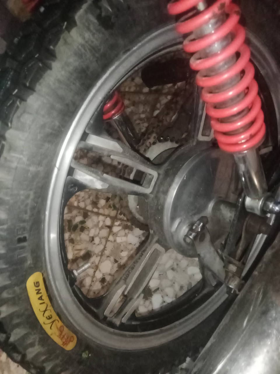 نامه 4 كير موديل 23 مبدل فلنجه امامي وزوج وياله وزوج تايرات سعره400 وبيه مجال لشراي مكاني بغداد الكرخ سيديه هاذ رقمي بي واتساب ***********
