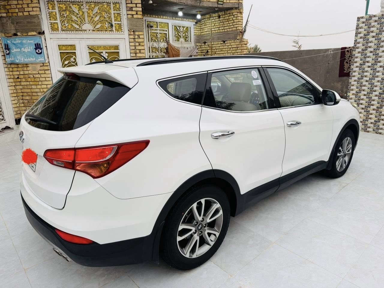 اللهم صل على محمد وال محمد
السلام عليكم إلى عشاق الجديد 
هونداي سنتافي موديل 2015 
خليجي ماشيه 115 الف 
صبغ البنيد شرط بدون فتح بيدون ضرر الباقي مكفوله ضربه صبغ تبديل فتح خياس دحجات بارد شخوط مكفوله سياره جديده جدا جدا 
مواصفات شاشه تاب كأمره دواره 
7 راكب تبريد 3 قطع كشنات جلد 
لد امامي بلاجكتور يدات نكيل بلاد 
فول تحكم استرين شاره بلمرايه 
استيرن جلد تبريد بيانو ويل كب كروم 
محرك 4 سلندر 2400 دوش شرط ما مفتوح بيه برغي جاهزه من كلشي كير ومكينه وحداديه وتبريد ثلج تخم تاير جديد دواخل شرط وضع الشركه 
سياره مال جناي استخدام شخصي 
ترايه كلش حلو رقم بصره حره سنويه جديده مشروع وطني لغايه 2029 
السعر 163 مكان السياره الناصريه 
المركز الشراي يتصل ***********
