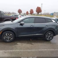 2024  Kia Sportage 🚗  بيع مباشر: 10,100 $ رقم اللوت: 43731475 🛠️ضرر خل...