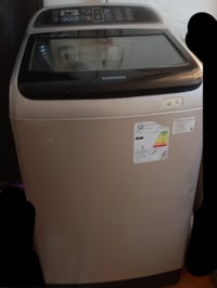 غسالة سامسونك 13 طن مكانها الدورة للاستفسار 07711045658