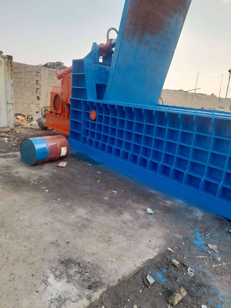 السلام عليكم
مكبس حديد عراقي للبيع
قياس 4/2 ماطور 100احصان
للاستفسار ***********
