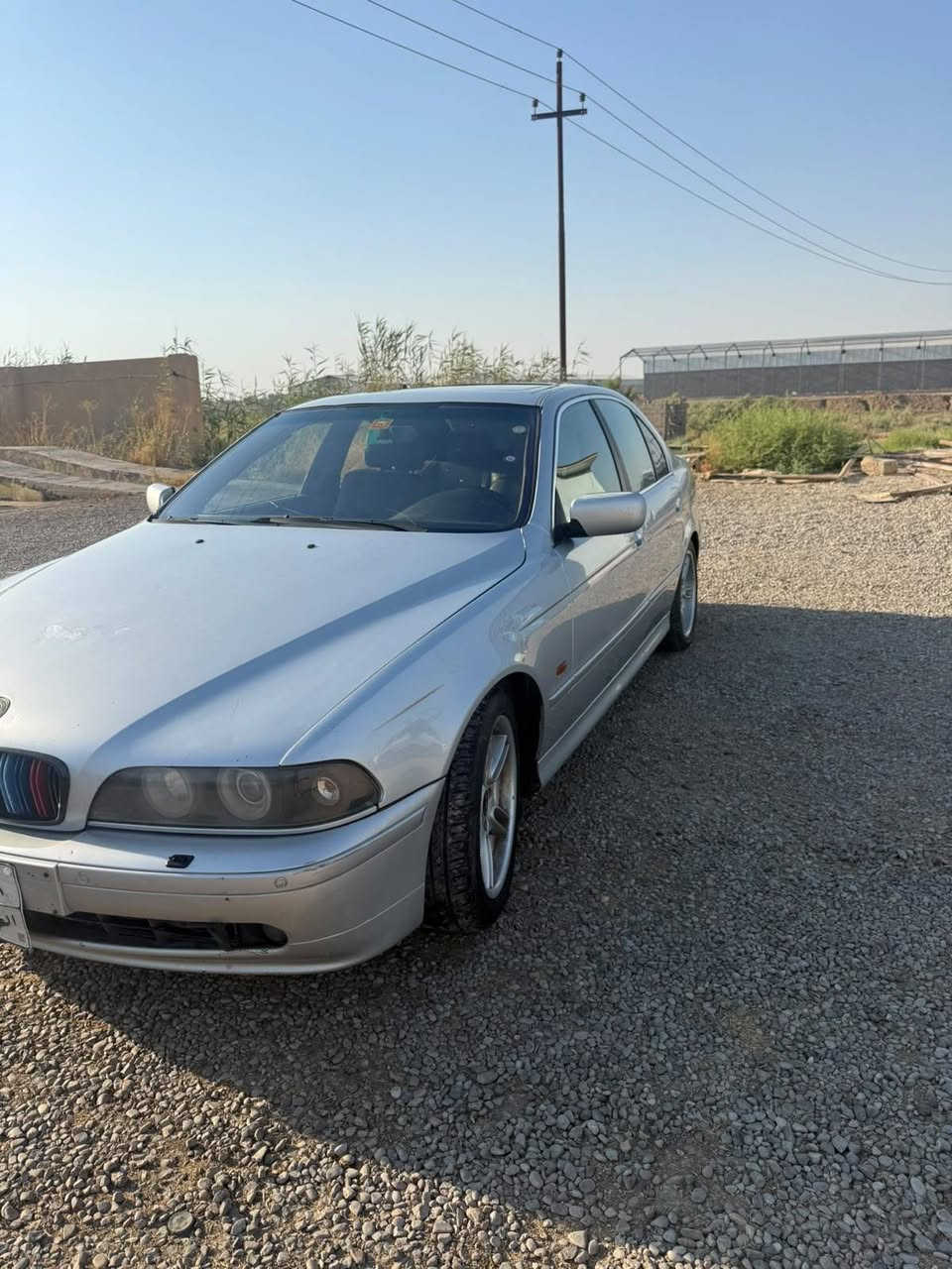 BWMصقر 2001
سعر 80 وبيها مجال محرك 6 الرقم سليمانيه 
لستفسار ***********
