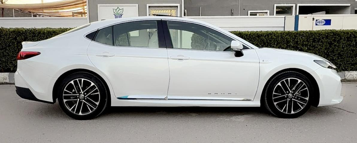 سلام عليكم
كامري شركه عبد لطيف ياباني اصلي 

فيته سياره LE اخت زيرو 

ماشيه 9 تالاف

بنورامه وايل حجم 18 

موديل 2025 ابسمي  

سعر سياره 41800 واحد او ربعين مليون او ثمنميه

مكان سياره بغداد العامريه 

***********

***********
