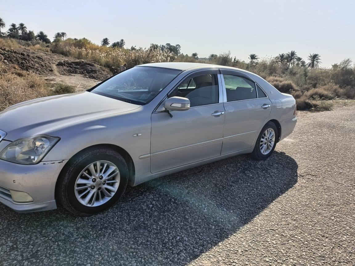 السلام عليكم ورحمة الله وبركاته                              شاهينه للبيع رقم بصره بأسمي سنويا 2026 شاصي 82 دكمتين بصمه سوده كريستال حساس امامي خلفي مري شفط جام يصعد ينزل بريمونت تحوير نجف فوك وجوه وبيه مواصفات هواي مكفوله من الكص ونقل الجثه والضربه بس بارد بالجاملغ الخلفي شخط زغير السعر 150للاتصال بالرقم***********العنوان الديوانية المهناويه
