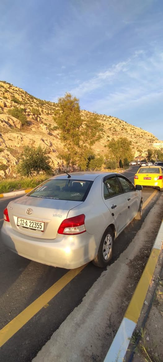 سلام عليكم
للبيع يارس 2006 خليجي 
كير توماتيك 
صبغ عام جماليه
كير ومكينه شرط
شرط التحويل
تبريد شغال 
رقم نينوى دولي
السعر 78 وبيها مجال 
للاستفسار اكثر اتصل
***********
