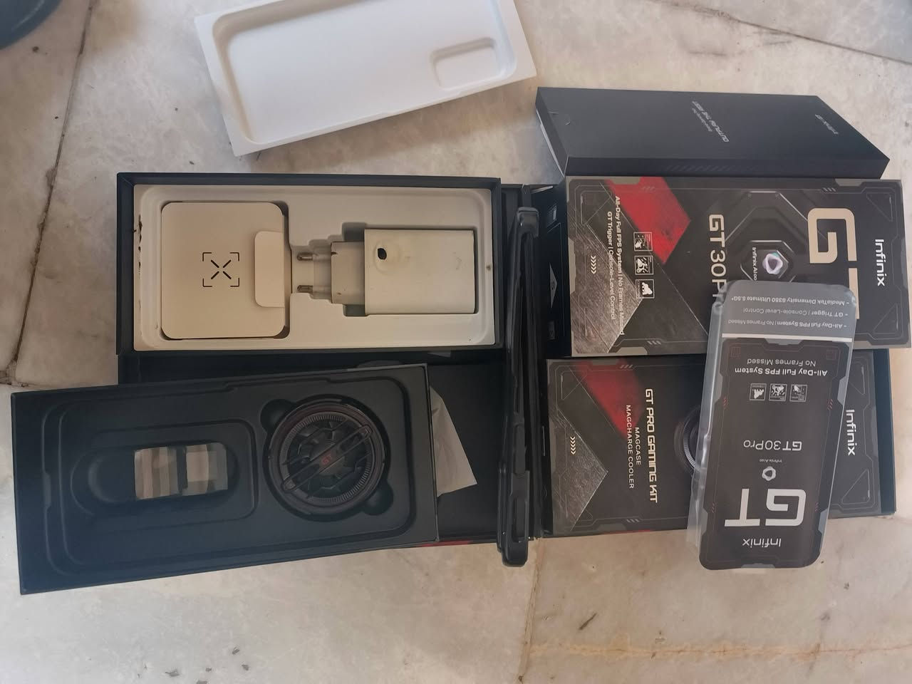 السلام عليكم
Gt 30 Pro للبيع استعمال مايقارب شهرين فقط وكارتونته وغراضه كلهن كاملات بس ما عدا شاحنته الاصليه اني ماخذه 475 الف الله شاهد ف نطوني بيه سعر قيم و اخذ مكاني كوت ساحة العامل 
*********** بيه واتساب
