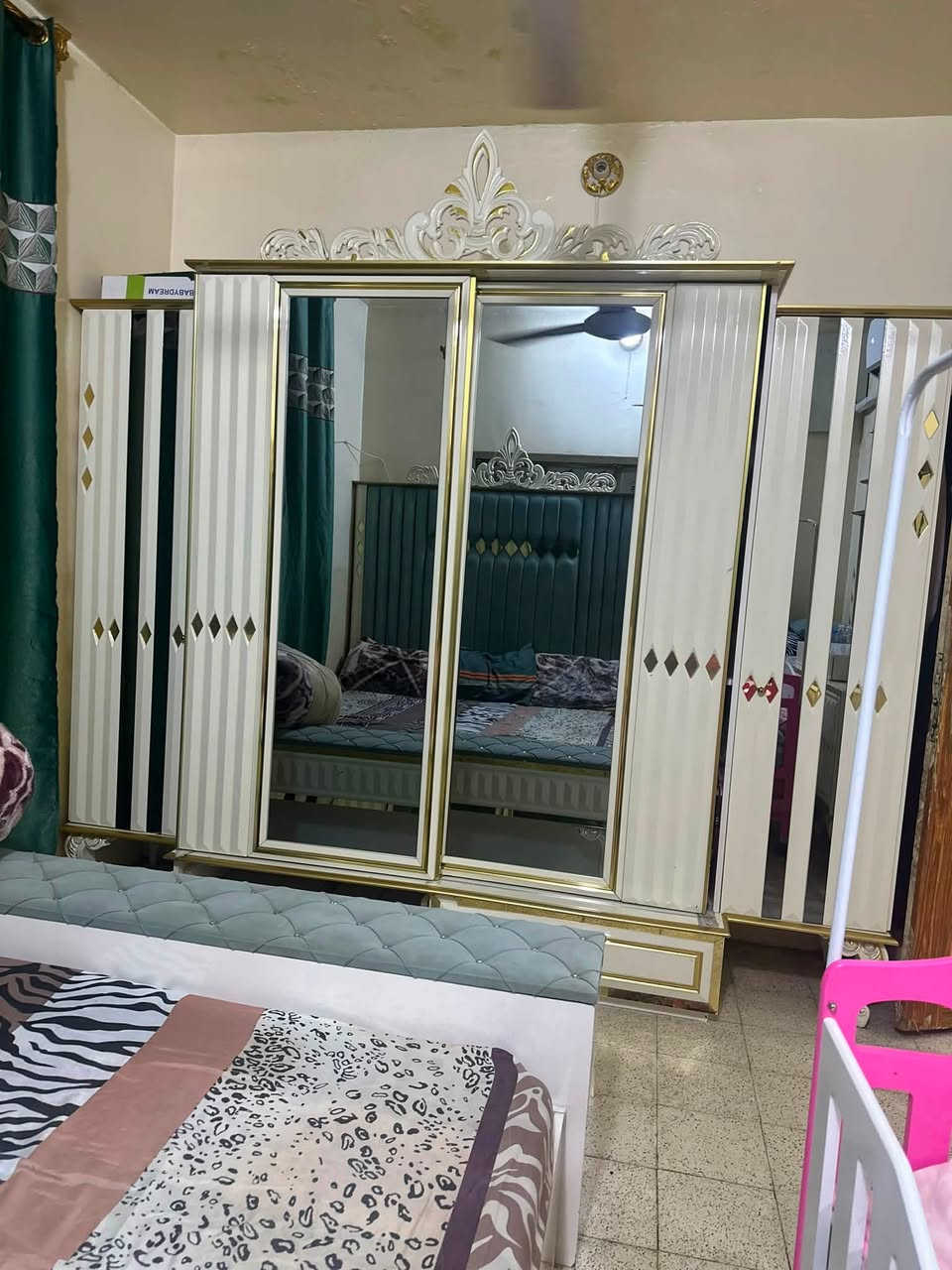 الغرفة نزلت من سعرهه ٢٥٠ صارت مليون وربع
ماخذيه ٢٨ ورقه وبل معرض ٣٠ ورقه 
مع سديه ول ستور جدد  نزلت من سعره ماخذته ٣٠٠$ سعر قفل ١٥٠ شراي يتصل فقط عل رقم 
شراي فقط يتصل *********** بدون اي عملة فقط شراي 
موقع بغداد جديده
