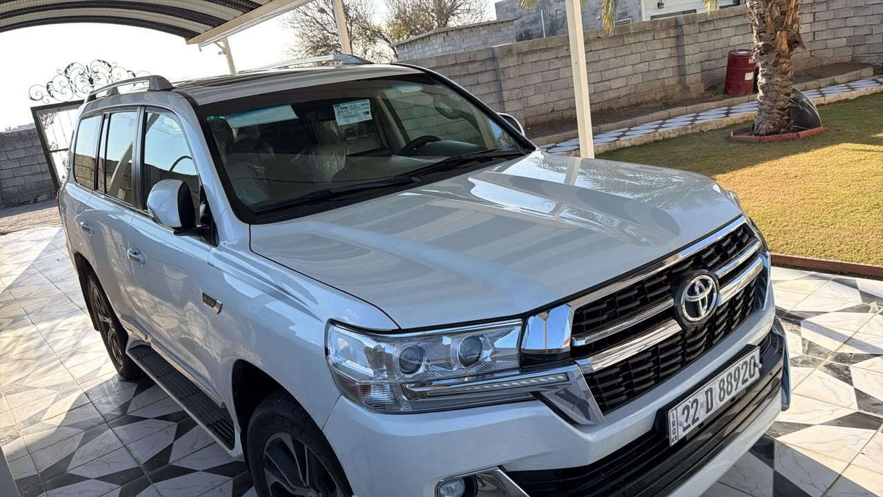 لاندكروز 2020/6سلندر

ماشيه 130. الف 

بيها بارد بالجاملغ الايسر 

رقم اربيل جديد  

السعر 470

مكاني تكريت 

تواصل***********
