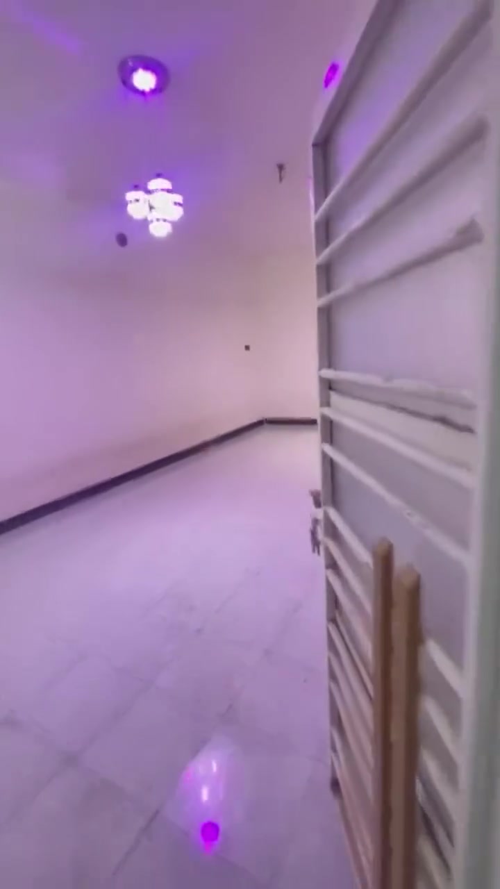 السلام عليكم مكتب عقارات الشمس  مقابيل المستشفى التركي !!!
                         بإدارة ((أحمد الگريطي))
                    
    ☎️*********** 
                        ☎️***********

🏠 دار للإيجار مساحه 125م طابقين يحتوي على غرفه وكليدور وصالة ومطبخ ومجمع صحيات داخلية وخارجية وطارمه أما الطابق الثاني يحتوي على غرفه 

⁦^⁠_⁠_⁠_⁠_⁠_⁠_⁠_⁠_⁠_⁠^⁩⁦(⁠◍⁠•⁠ᴗ⁠•⁠◍⁠)⁩⁦(⁠◍⁠•⁠ᴗ⁠•⁠◍⁠)⁩⁦^⁠_⁠_⁠_⁠_⁠_⁠_⁠_⁠_⁠_⁠^⁩

🌎 الموقع شارع 80 مقابيل حي العسكري ثاني بيت عن الشارع 

⁦^⁠_⁠_⁠_⁠_⁠_⁠_⁠_⁠_⁠_⁠^⁩⁦(⁠◍⁠•⁠ᴗ⁠•⁠◍⁠)⁩⁦(⁠◍⁠•⁠ᴗ⁠•⁠◍⁠)⁩⁦^⁠_⁠_⁠_⁠_⁠_⁠_⁠_⁠_⁠_⁠^⁩

💸💰 قيمة الإيجار 325 مقدمه شهرين 

‭
