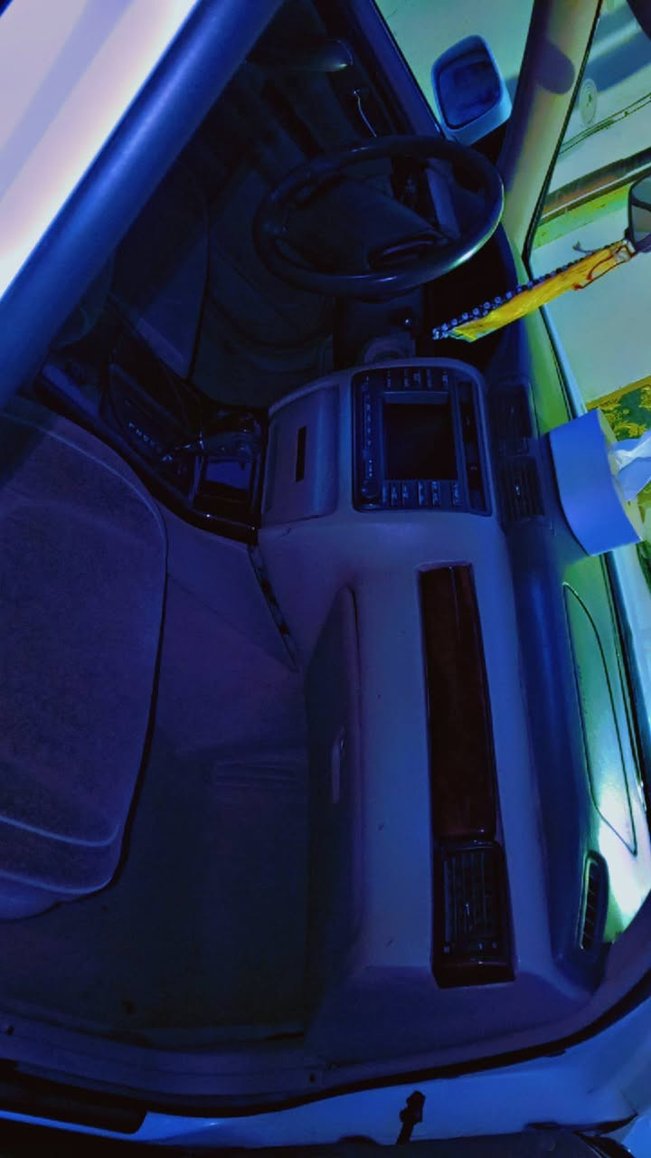 سلام عليكم جنون ادوات بيهة رقم وسنويه السيارة جديدة فول وجاهزة م̷ـــِْن كلشي دواخل تخم تاير كهربائيات ڱڵـه  جديد   السعر 32 ورقة وبيهة مجال   رقم الهاتف ***********
