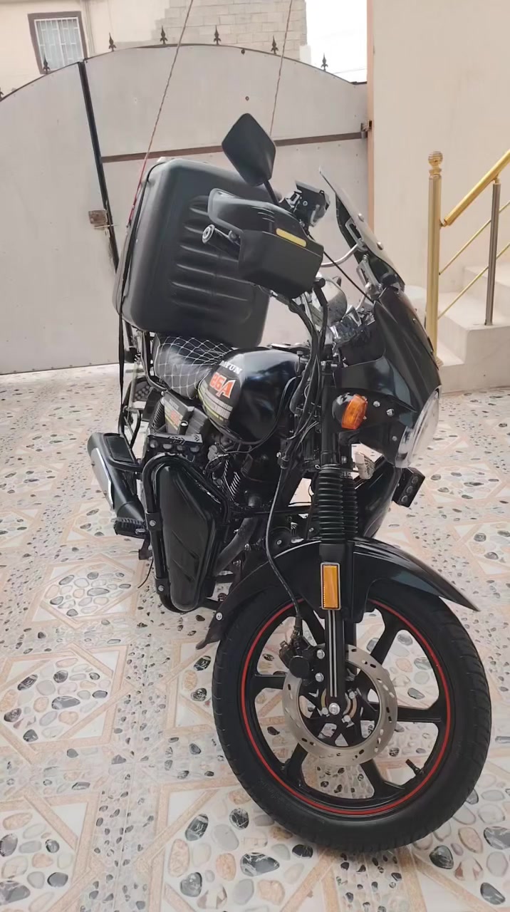 دايوان كلاسك 2025 رقم اربيل
جديده الدراجه مابيها اي نقص ماطلع منها برغي تاخذها هيه ومحتوياتها كامله مكاني كركوك الاسرى 
***********
