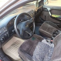 أوبل فيكترا • 1993 • توماتيك