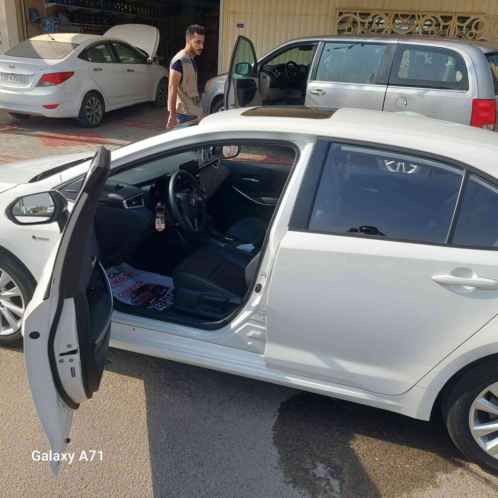 كورلا2025 خليجي 
كفاله عامه 
السعر154 ب عافية ع ياخذها  وبيها مجال بسيط جداً 

فول موصفات 
فتحه 
بصمتين 
كراسي جلد
رادار امامي 
شاشه كار بلي 
الموصفات المعروفه
ماشيه 23 الف
رقم بغداد تحويل ثاني يوم 
مكان سياره كربلاء حي المهندسين سيف سعد 

‭***********  
وتساب وتصال على خط
