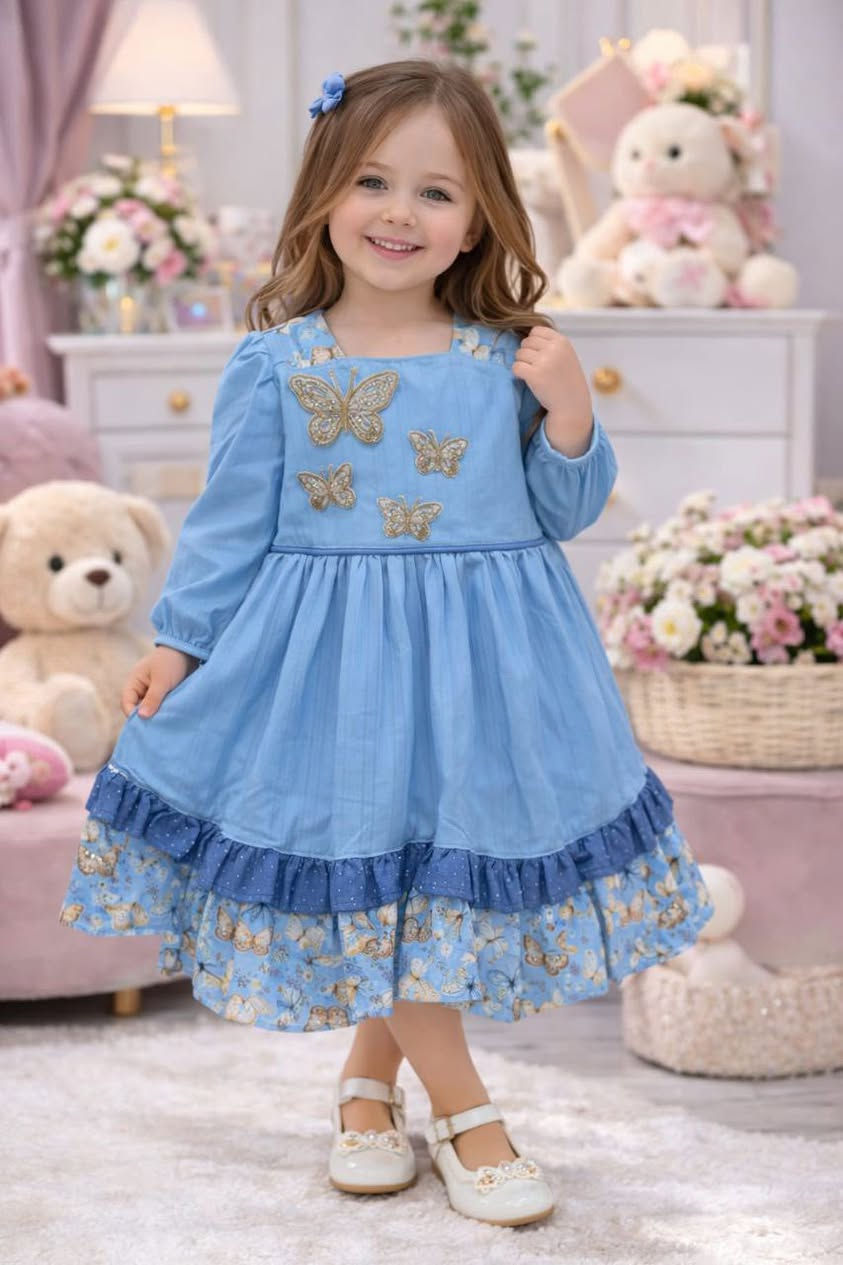 فستان بناتي أنتيكا  قياس من 2-5 سنه


**إذا كنت صاحب هذا الإعلان وتريد حذفه لأي سبب، رجاءا أرسل رسالة إلى الدعم الفني**