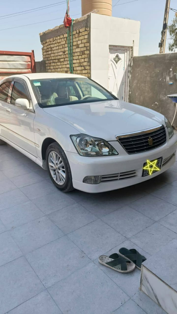 سلام عليكم شاهينه دكمتين كفاله عامه سياره  بعده بل كارتون ممشيه بل عراق ابد ومكفوله من زلغ ورصعات 
مكان ناصريه 
***********
