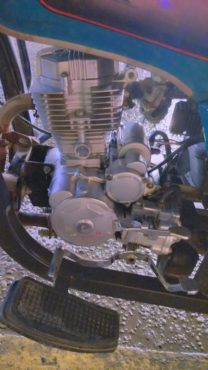 السلام عليكم ستوته للبيع موديل 2021 غير مفتوح أصولي اوراق كامله مكفوله من كل شيء مكاني كربلاء الأمن الداخلي سعرها 2مليون وبيها مجال ***********
