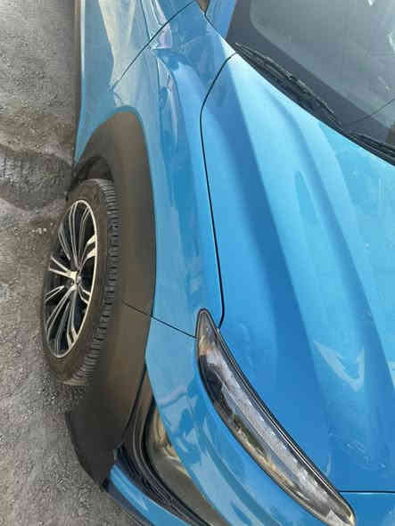 هونداي كونا 2023 وارد كندي
السياره محرك 2000 AWD ماشيه 49000
حادثها جاملغ عكس السائق راجع بارد وباب الصدر بي بارد 
خفيف جدا
ايرباك ستيرن فقط
السياره رقم اربيل بأسمي 
السعر 15,400$ 
***********
