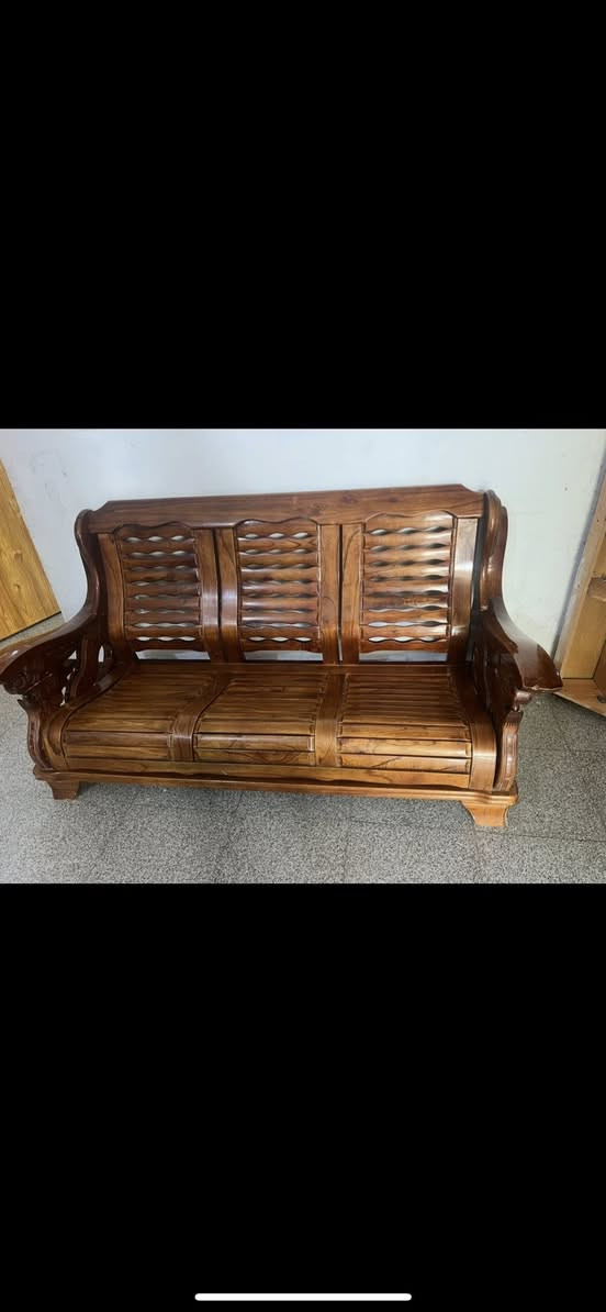 تخم 7 مقاعد للبيع مكاني ورديه سعر خاص  بي نقص خشبات كما موضح بصور


**إذا كنت صاحب هذا الإعلان وتريد حذفه لأي سبب، رجاءا أرسل رسالة إلى الدعم الفني**