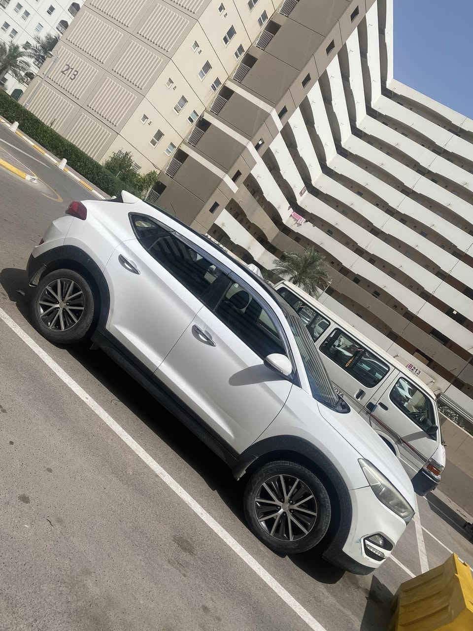 السلام عليكم توسان ٢٠١٧ خليجي
بانرواما تبريد قطعتين كاميرا دوارة حساسات خلفية لدات وحاجب مري شفط 
باسمي هزة الرأس جديدة باسمي تحويل ثاني يوم
التواصل خاص


**إذا كنت صاحب هذا الإعلان وتريد حذفه لأي سبب، رجاءا أرسل رسالة إلى الدعم الفني**