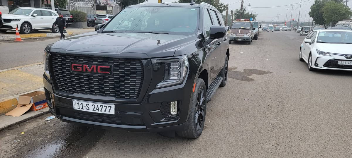 السلام عليكم
GMC YUKON 2022 
رقم بغداد مميز تحويل مباشر 
الرقم مع السياره 
ماشية 34مايل وقابل للزيادة 
السياره وارد امريكي مكفوله من الصبغ
 فقط بارد مكانين  
مواصفات السياره 
فئه/SLE
شاشه ابل كار بلي 
رادار امامي 
نضام خروج عن مسار 
وضعيات قيادة متعدده
نقطه عمياء 
اريل نفكيشن
تحذير تصادم
حساسات امامية
حساسات خلفيه 
كامرة خلفيه
ثلاجة وسطيه 
شاشة عرض ديجتل 
كشافات ضباب 
العنوان بغداد 
للأستفسار 
***********
***********
