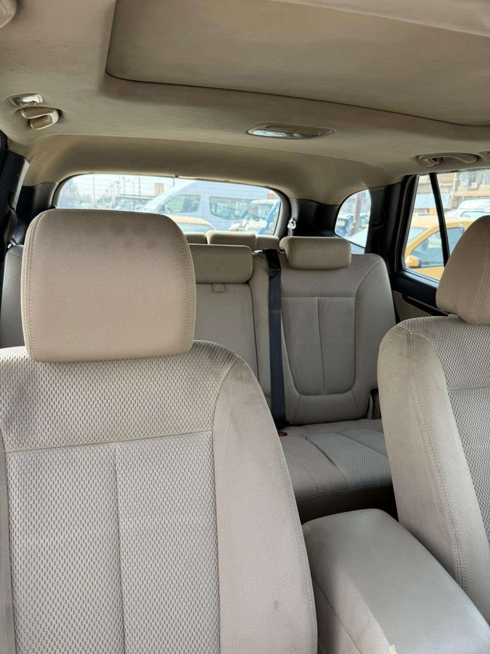 السلام عليكم سيارة سنتافيا 2011 خليجي للبيع رقم بغداد تحويل ثاني يوم فول مواصفات
بصمة تشغيل/ بصمة أبواب / فتحة سقف / 3 قطع تبريد / كشنات كهرباء / داخل أسود وبيجي / تحكمات استيرن / اشاير بالمري / منفذ USB / منفذ AUX/ مكينة 6 سلندر 3500 / كامرة خلفية / ماشية 267 الف حقيقي / دفع رباعي 

السيارة مكفولة كير مكينة حدادية السونار مرفق بالمنشور السيارة جديدة بمعنى الكلمة كامله مابيها أي نقص السعر 145 وبيها مجال 

مكان السيارة بغداد مدينة الصدر 

للأستفسار ***********
