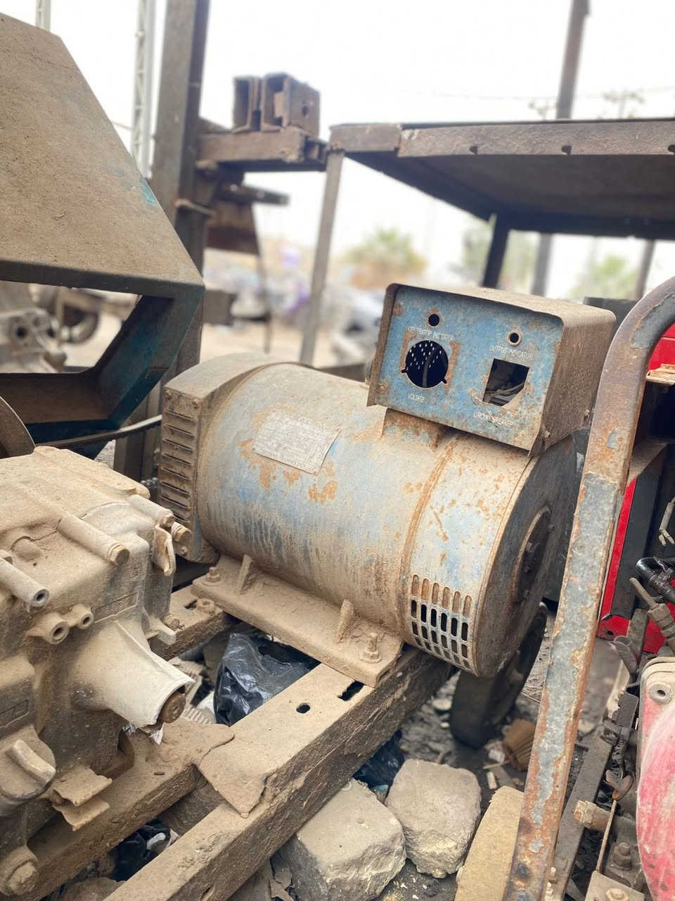 مولد فيتنامي 12.5 شغالة راس توليد 7.5 Kv مكان قضاء القرنه يم مركز الشرطه
رقم الهاتف ***********
