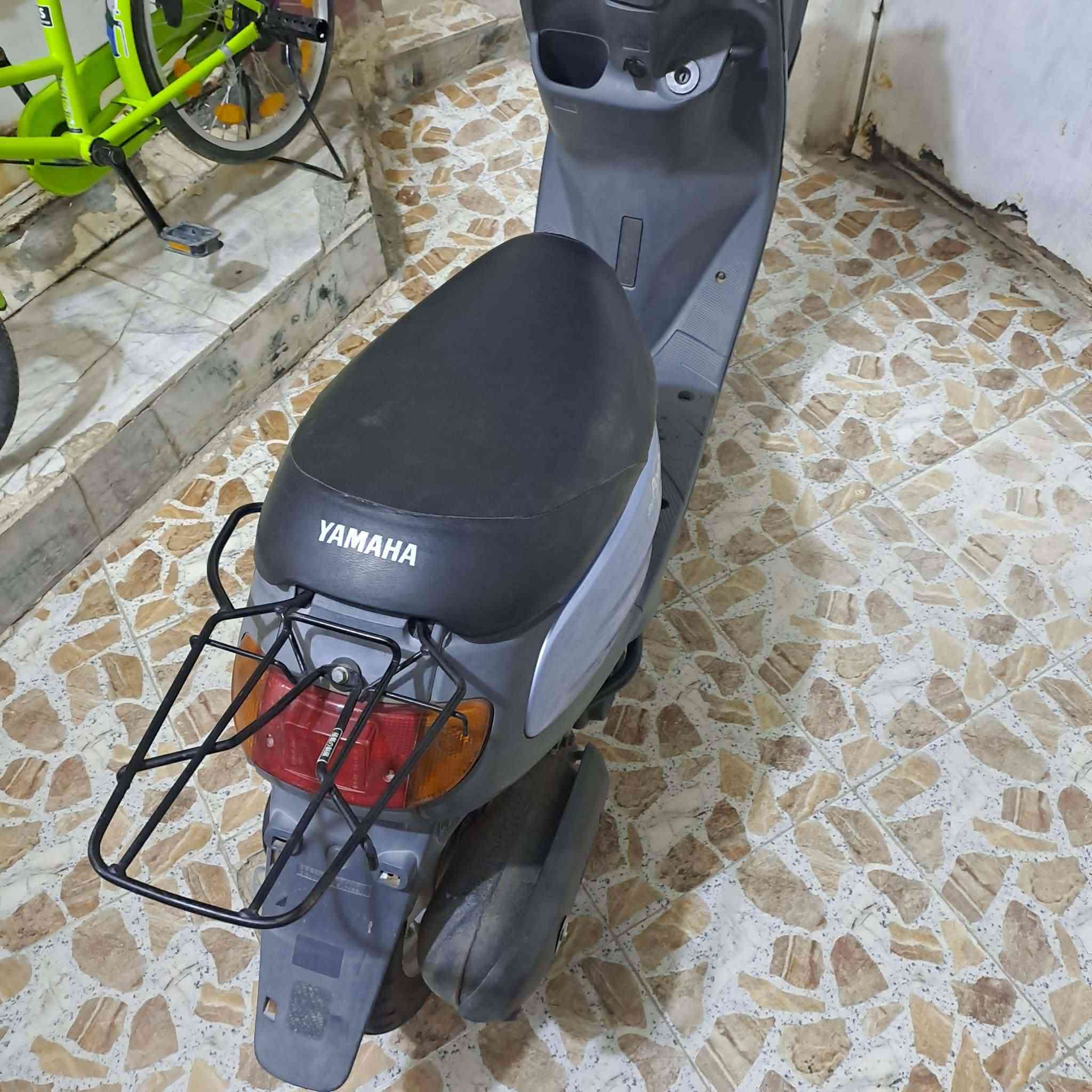 سلام عليكم دراجه منغولي البيع الدراجه صارلهه سبوعين من طالعه من المعرض جديده ابمعنه الكله بس اشتريد سياره واريد ابيعهه كلهه شغاله الدراجه لايت اشاير هورن كيج بانزين بس كيلو متر واكف مكاني حي الحر مقابل جامعت اهل البيت الرقم ***********
