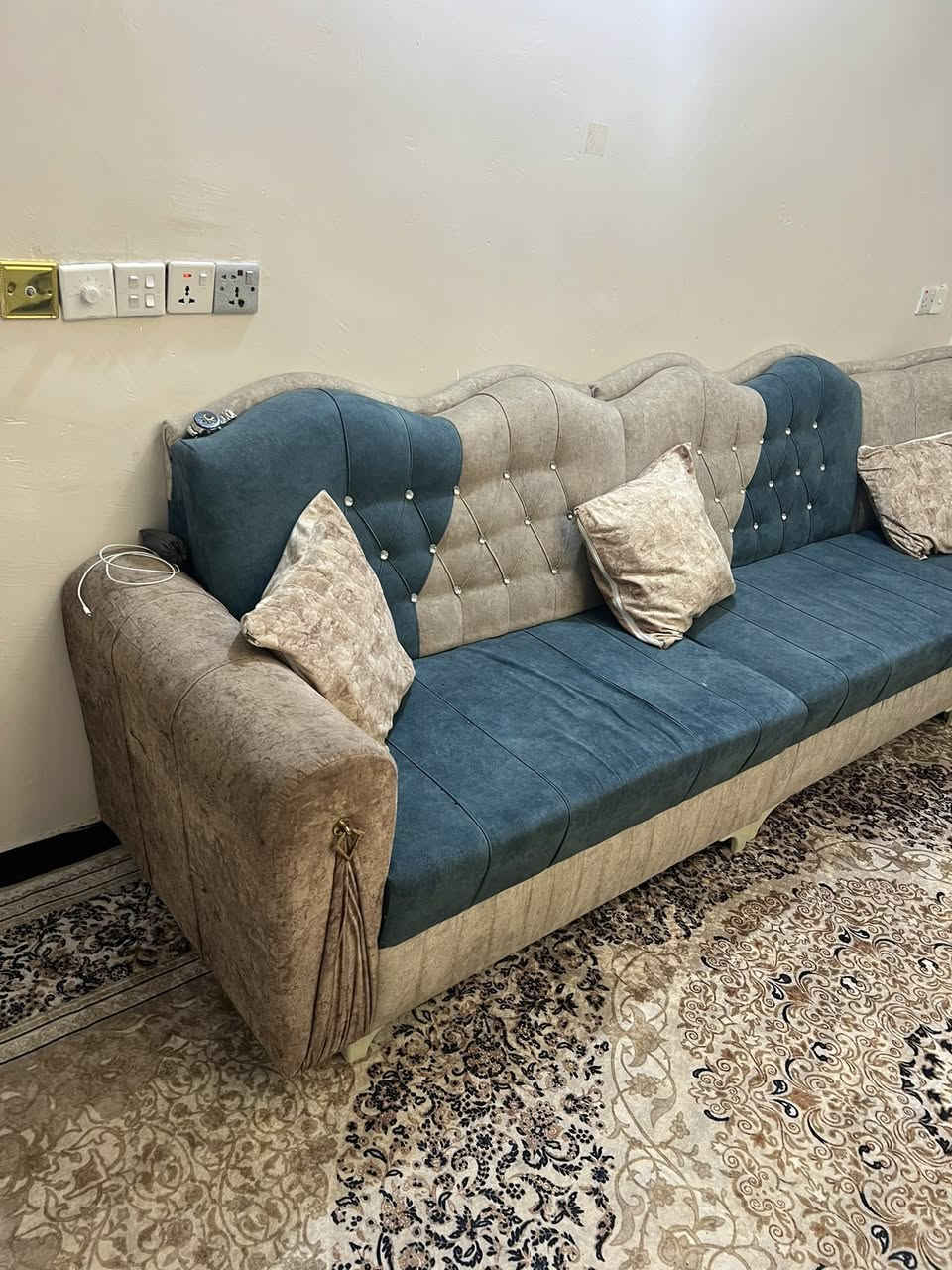 للبيع. كلش. مستعجل. على. بيعتهم. ***********
