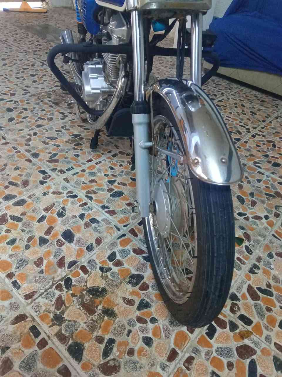 سلام عليكم دراجه للبيع سنويه باسمي مديل 24 سعر 1800قفل كلش متواجد واساب رقم*********** مكلف بل نشر

