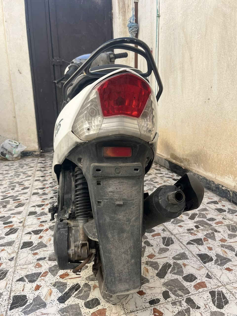 ماكس منغولي مفتوحه كلها شغاله دراجه نضيفه  السعر 600 وبيها مجال العنوان ناصريه مركز حي الفداء الاتصال ***********
