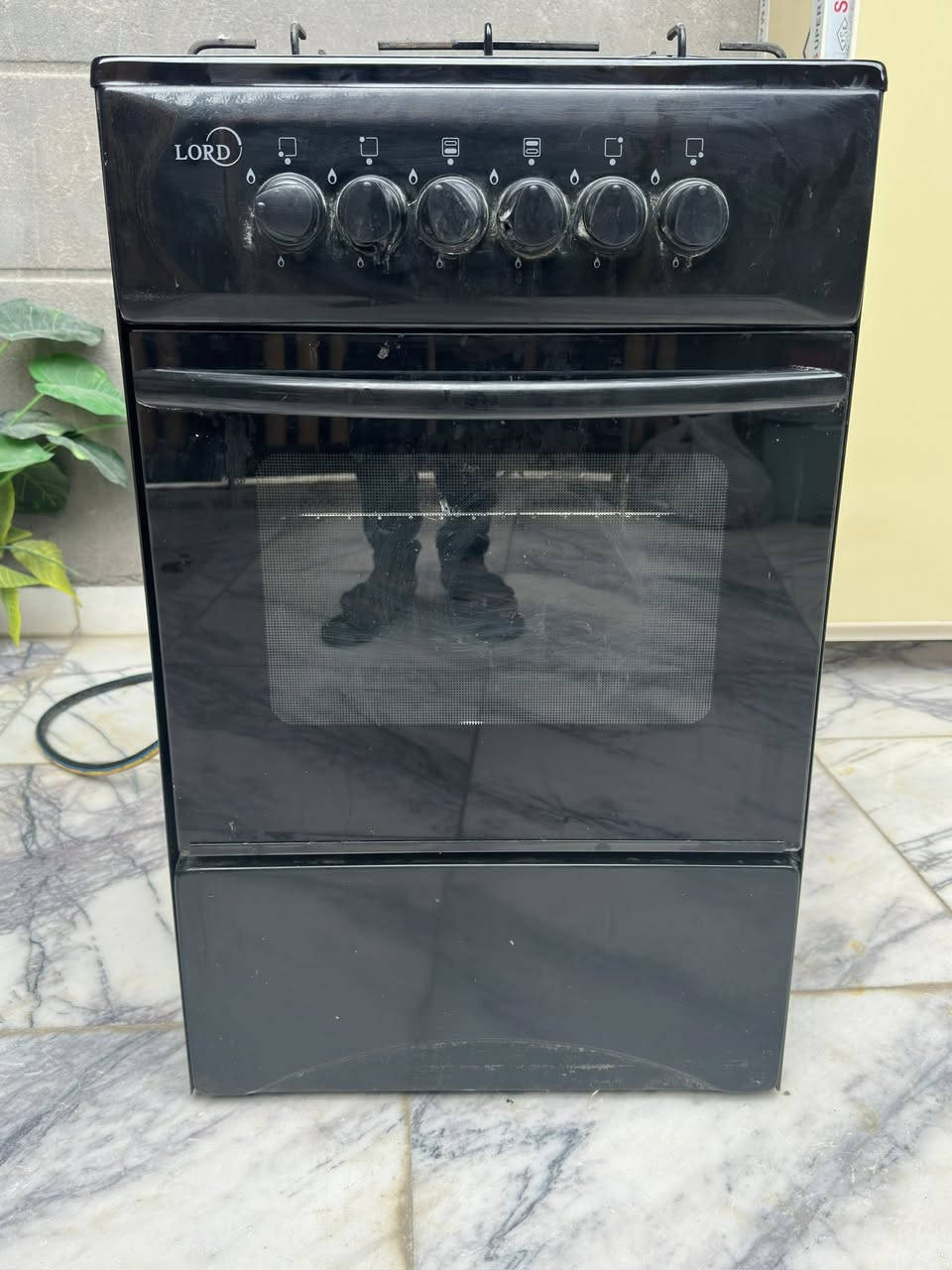 السلام عليكم طباخ البيع نضيف ستعمال شهر واحد (*********** )
