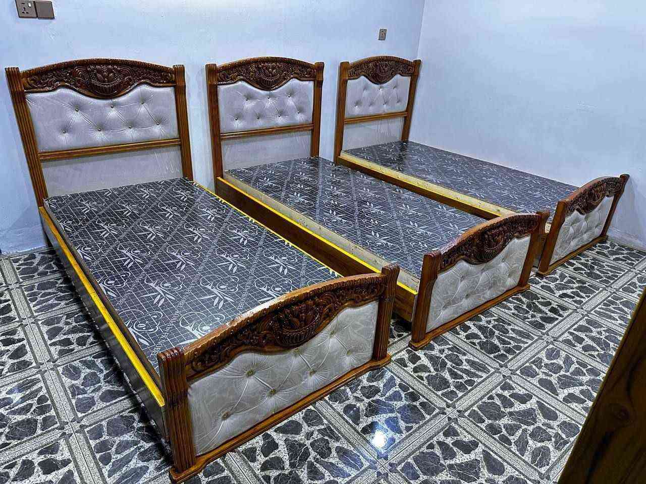 سرير  نفر 
القياس مترين × ٩٠

خشب زان ناصرية, ذي قار


**إذا كنت صاحب هذا الإعلان وتريد حذفه لأي سبب، رجاءا أرسل رسالة إلى الدعم الفني**
