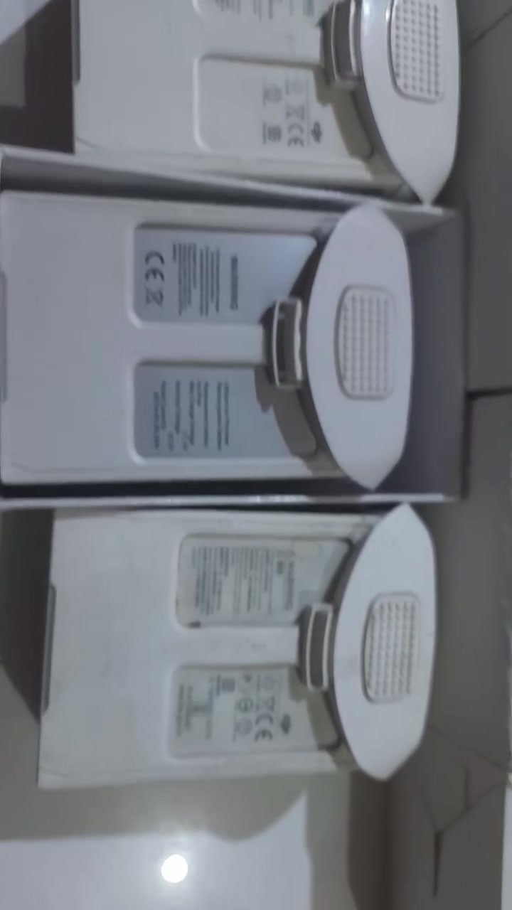 هذه بطاريات طيران ذكية لسلسلة طائرات DJI Phantom 4 بدون طيار.تأتي هذه البطاريات بقدرة 5870 مللي أمبير وتعمل بجهد 15.2 فولت.تتميز بوجود نظام ذكي مدمج للتفريغ الذاتي وحماية من الشحن الزائد لضمان الأمان أثناء التخزين والاستخدام.تتوافق هذه البطاريات مع طرازات Phantom 4 Pro، وPhantom 4 Advanced، وPhantom 4 RTK.


**إذا كنت صاحب هذا الإعلان وتريد حذفه لأي سبب، رجاءا أرسل رسالة إلى الدعم الفني**