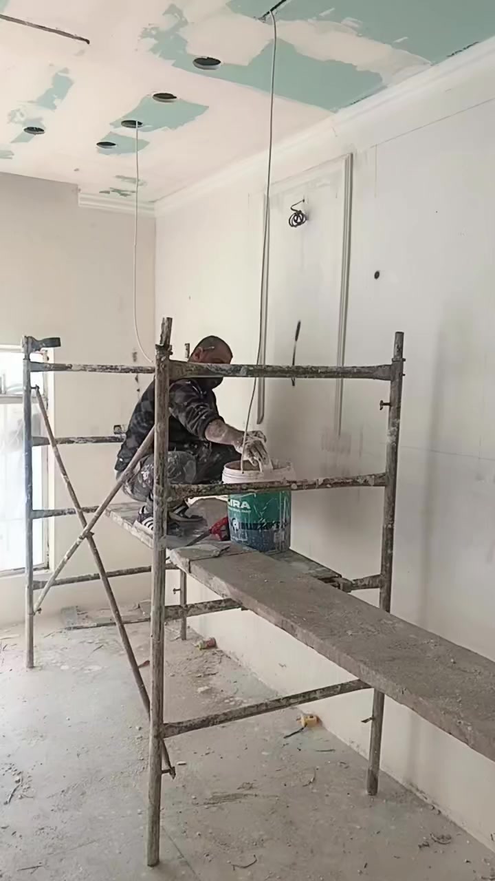 عمل سقوف مغربيه اسعار من 13 دولار لحد 18 دولار كرسته وعمل شامل الصبغ وفتح اناره نعمل في كركوك وطوز خورماتو للاستفسار ***********
نعمل كافة الديكورات الداخليه والخارجيه فوم تركي +صبغ + سحبات بورك +سقوف ثانويه + سقوف مغربيه
