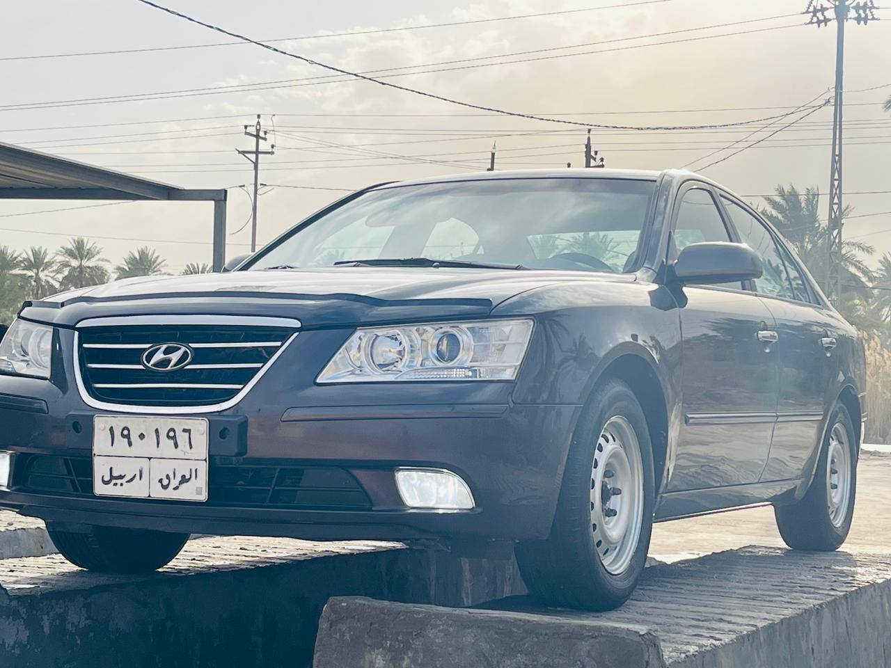 السلام عليكم ورحمه الله
للبيع او للمراوس حسب الرغبة 
سوناتا 2009 وارد امريكي كلين 
جديده جدا بيها جاملغ امامي ايسر فقط مفتوح بدون صبغ كفاله عامه حتى دعاميات
محرك 2400 الكير 5 نمر 
السيارة داخل وخارج جديد
تخم تاير 
حدادية جديده 
داخل لونين 
مابيهة نقص كلبسه 
تبريد نجماد 
تراي زيرو 
رقم اربيل تحويل مباشر 
مكانها بابل المسيب 
--***********----
