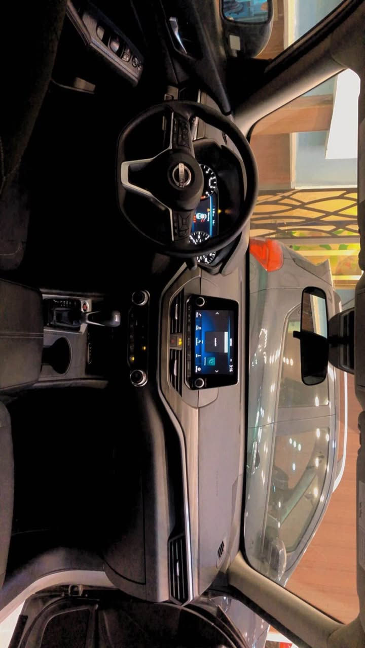 السلام عليكم 
نيسان التيما 2025SV كاتي ماشيه 3000 بدون صبغ فقط جاملغ السايق بي بارد بسيط 
مكاني كركوك سعره 175 بيه مجال بسيط 
*********** كركوك, العراق
