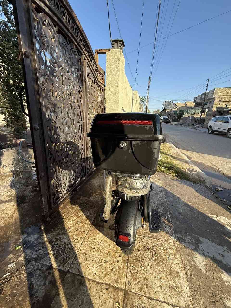 سلام عليكم دراجة شحن للبيع جديده قبل شهر و نص اخذتها تمشي 30 كيلو بل شحنة السعر 425 و بي مجال 
   *********** للاستفسار
