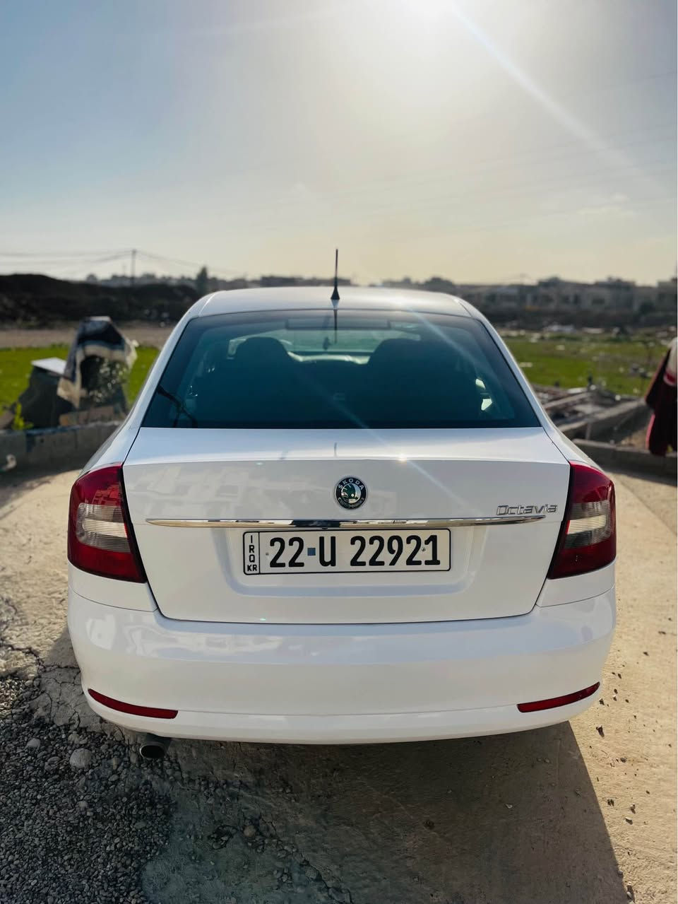 سكؤدة ٢٠١٣. 
بي ليدران بيشو بشتي نيتي. تةكسي بوة كرايتة خسوسي. هةزةي نوي  سةنةويي ٢٨   مةكينةي  تؤربؤ بوة. کؤراوة بؤ ٢٠ جيتة ٥كير 
كارةباتيت مةكينة كير  تةبريت بةشةرت ساردو كةرمي مةزبوت. نرخي ٦٢ محال.***********
 لةهةوليرم أربيل, العراق
