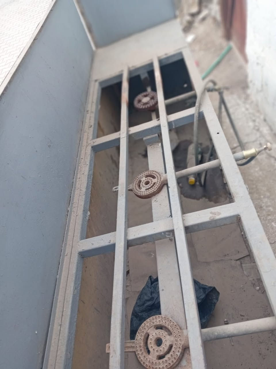 السلام عليكم غراض للبيع كافتريا طباخ ثلاث عيون وجام خانات عدد ثنين وباب دفتري عدد ثنين وبي او سي مشبج عدد ثنين


**إذا كنت صاحب هذا الإعلان وتريد حذفه لأي سبب، رجاءا أرسل رسالة إلى الدعم الفني**