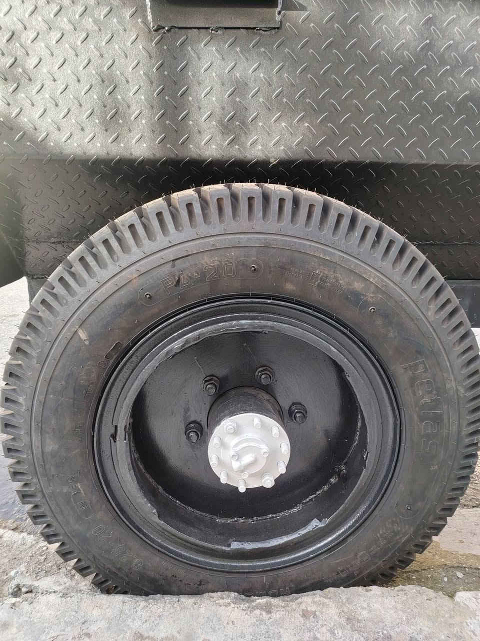 تانکی ئاو لۆک ئاوی تێنەکراوە
١٨ بەرمیلە 
پلێتی ٤ ملیمە 
شانسی ١٤ یە 
ناونیشان قەڵادزە 
مشتەری یان نامە بنێرە یان تەلەفۆن بکە 
***********
***********
