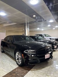 تشارجر SXT • في6 • بدون صبغ