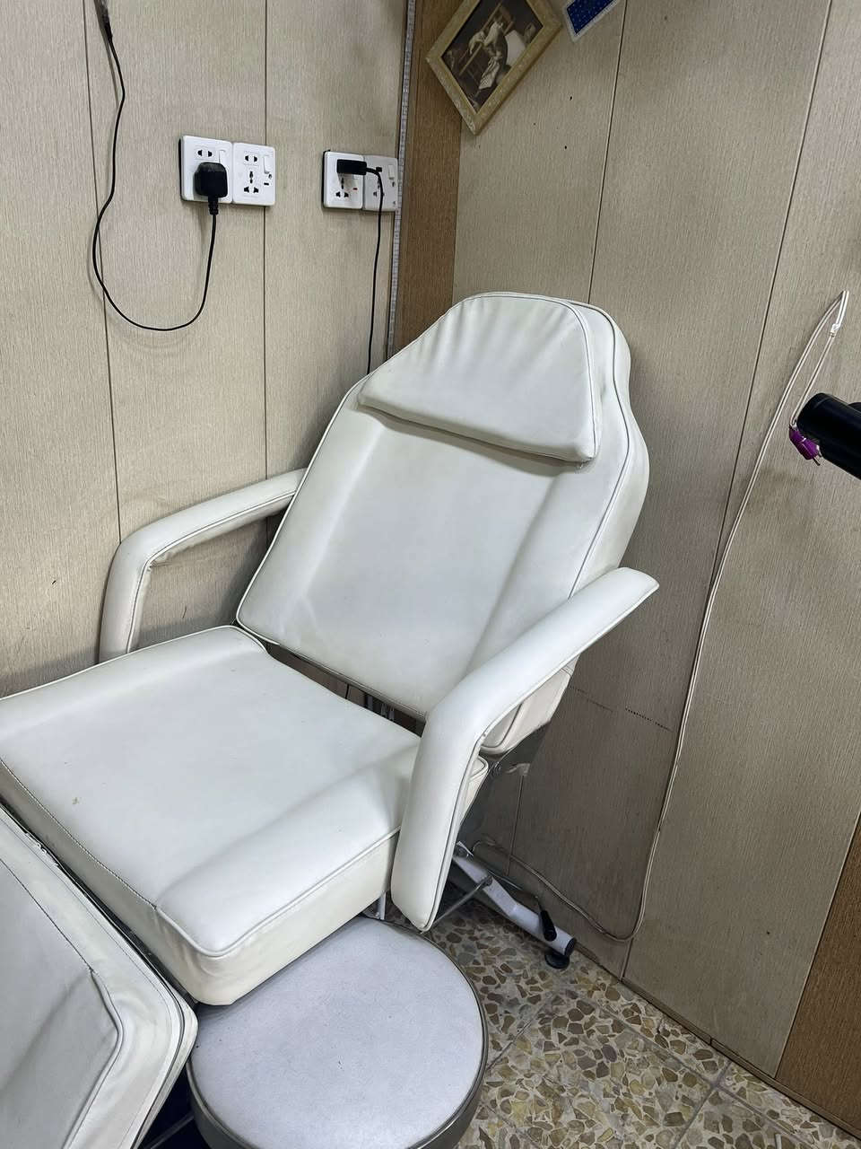 سدياء تنضيف بشره معى سكملي متحرك معى نضافته ٩٠/١٠٠ سعره 100 بي مجال عنواني شعله رحمانيه رقم وتساب ***********
