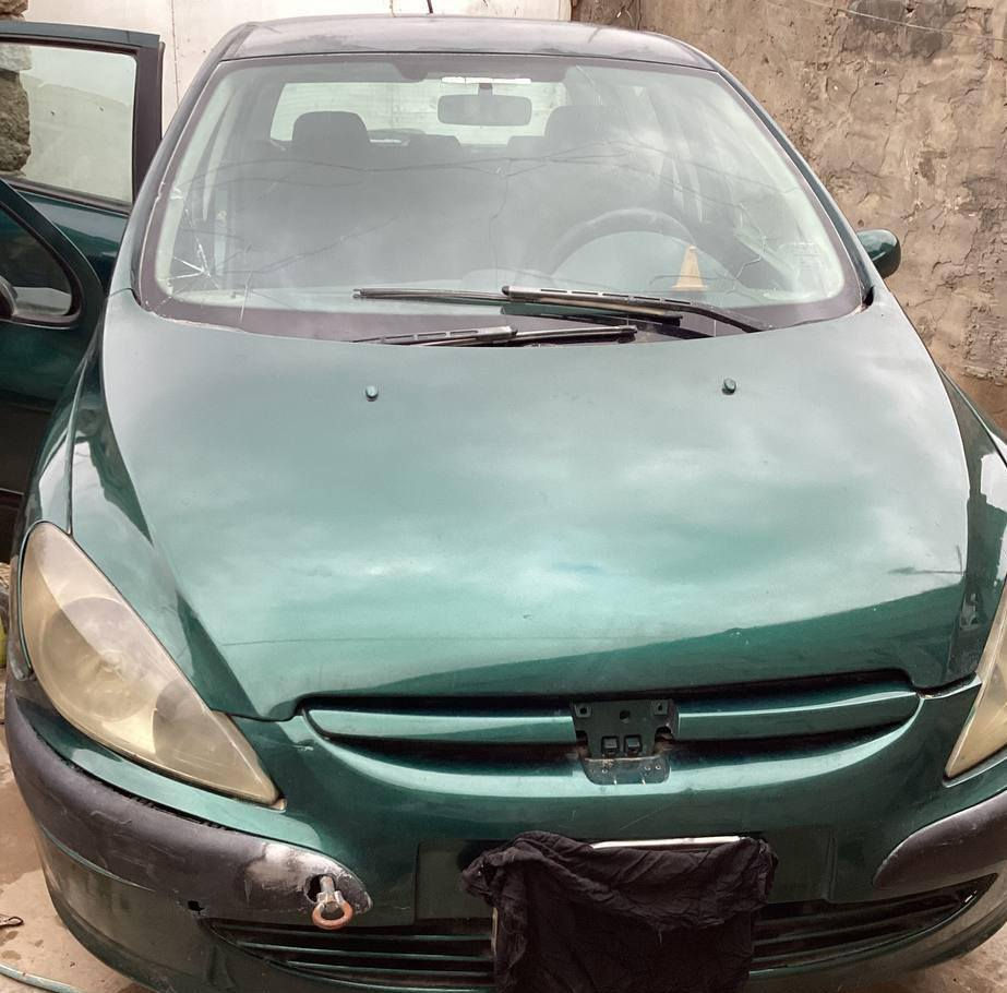 بيجو للبيع مكفولة كفالة عامة رقم الماني صلاح الدين بسمي غير متواجد علا الفيس الاتصال ***********ابو عمر
