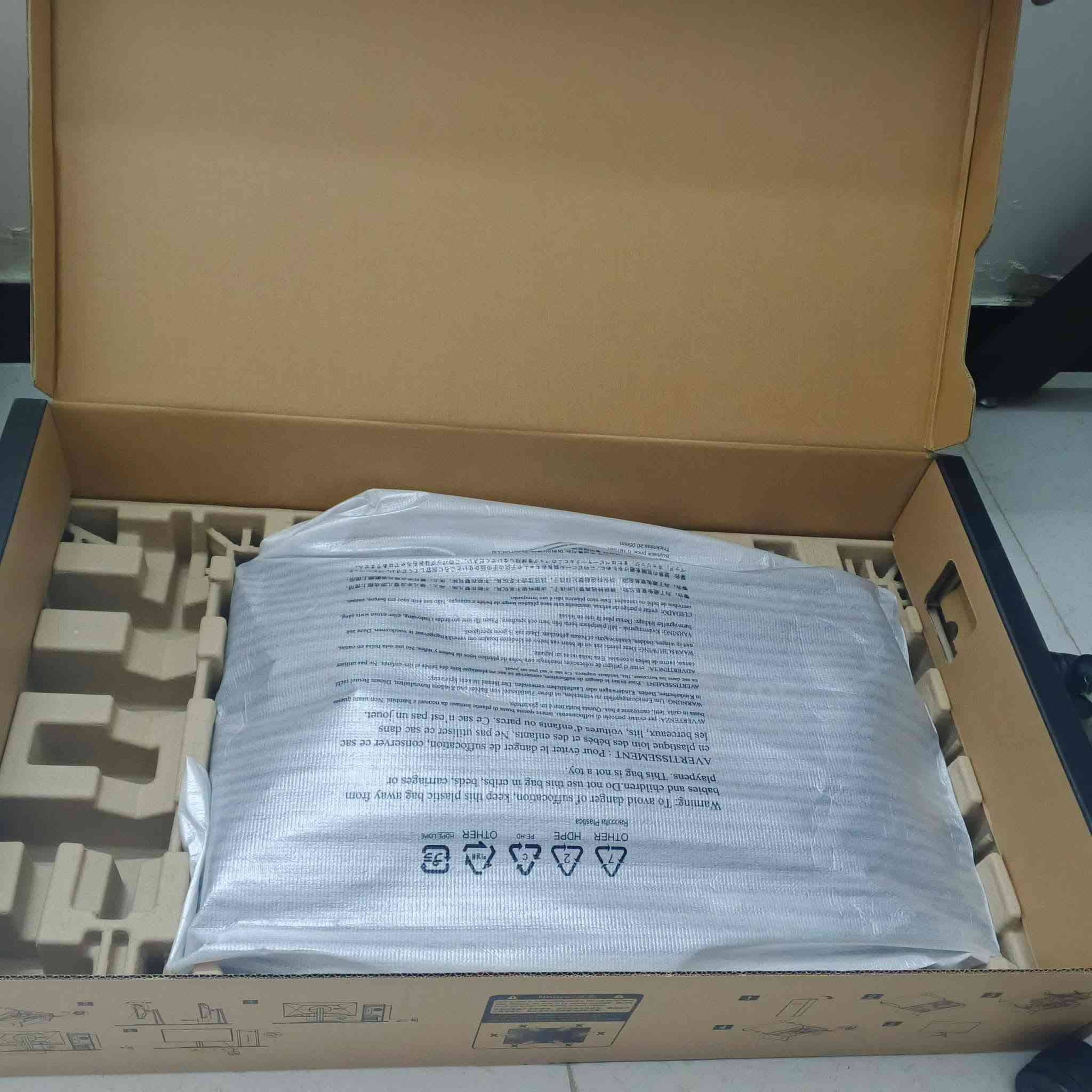 السلام عليكم
شاشه aoc
27
280 htz
1080
Hdr
سرعه الاستجابه 0.3
شاشه كل اغراضه كامله شبه الشاشه جديده جديده
السعر 225 الف سعر ثابث قفل
مكان بغداد البياع 
متواجد واتساب 
***********
توصيل محافظات ماعندي
